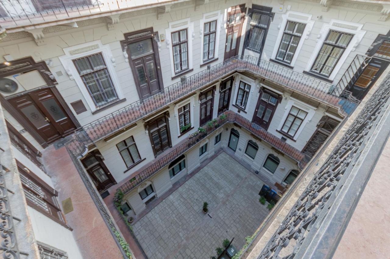 Andrassy Str. Luxury Apartment บูดาเปสต์ ภายนอก รูปภาพ