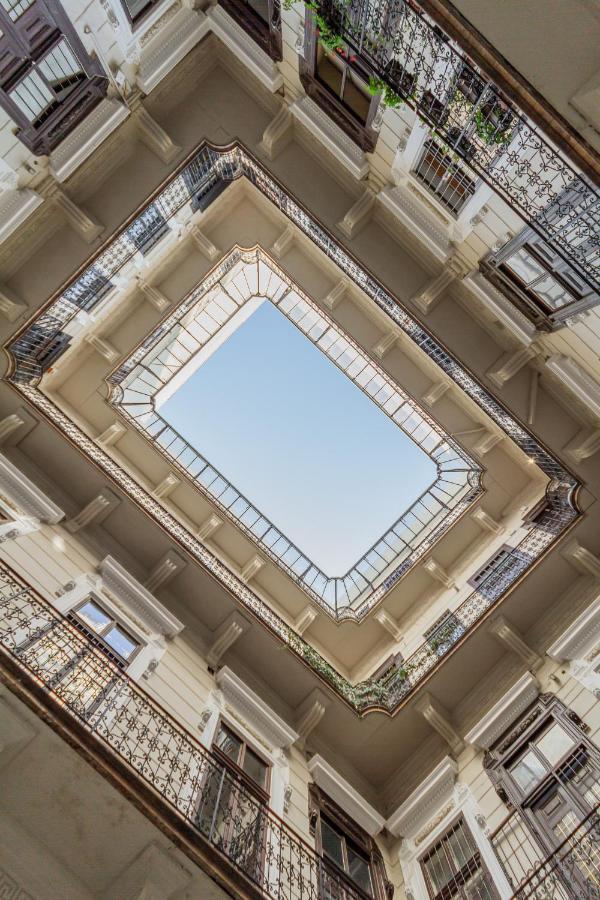 Andrassy Str. Luxury Apartment บูดาเปสต์ ภายนอก รูปภาพ