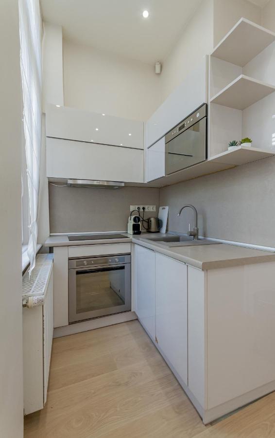 Andrassy Str. Luxury Apartment บูดาเปสต์ ภายนอก รูปภาพ