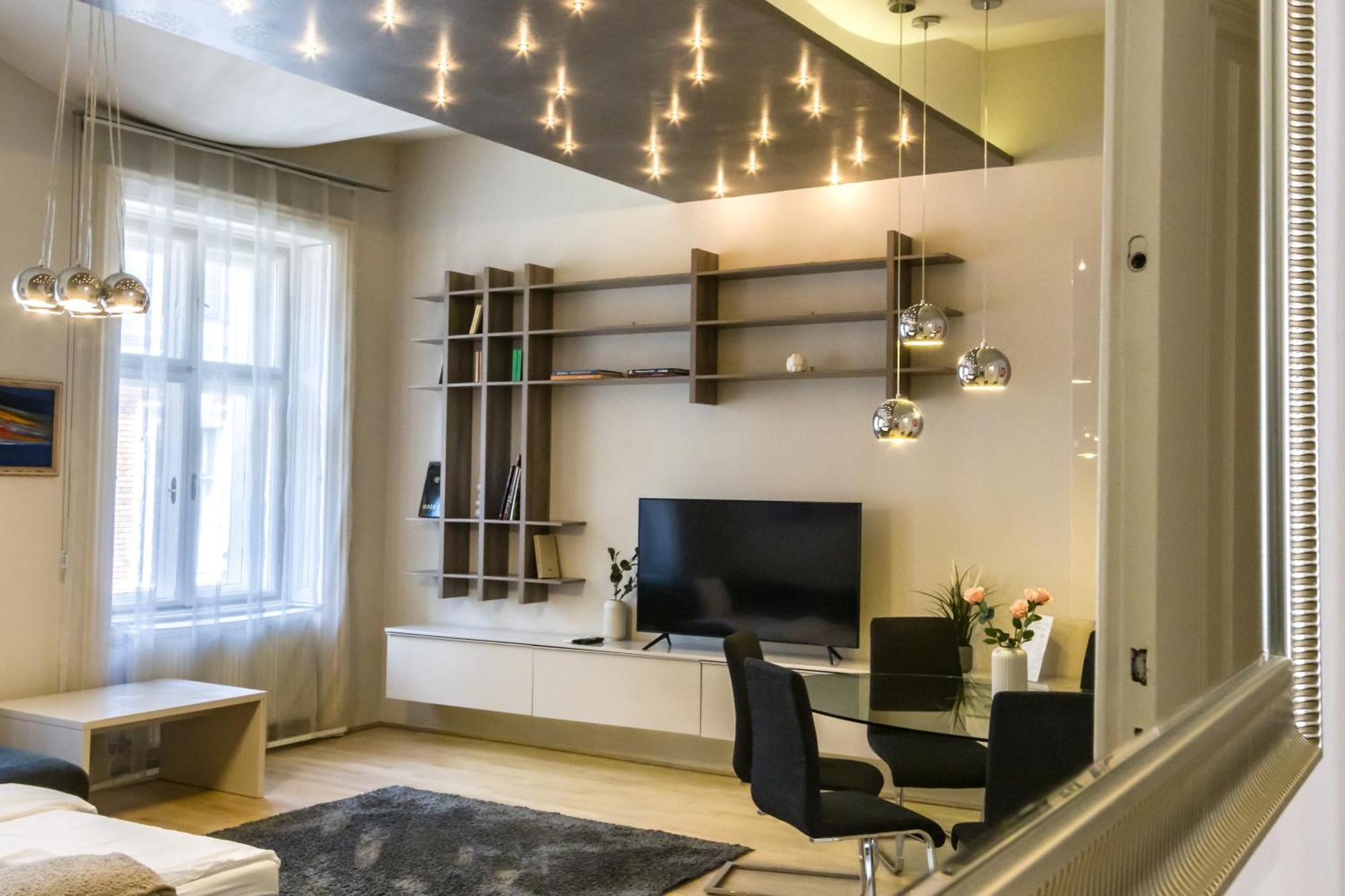 Andrassy Str. Luxury Apartment บูดาเปสต์ ภายนอก รูปภาพ